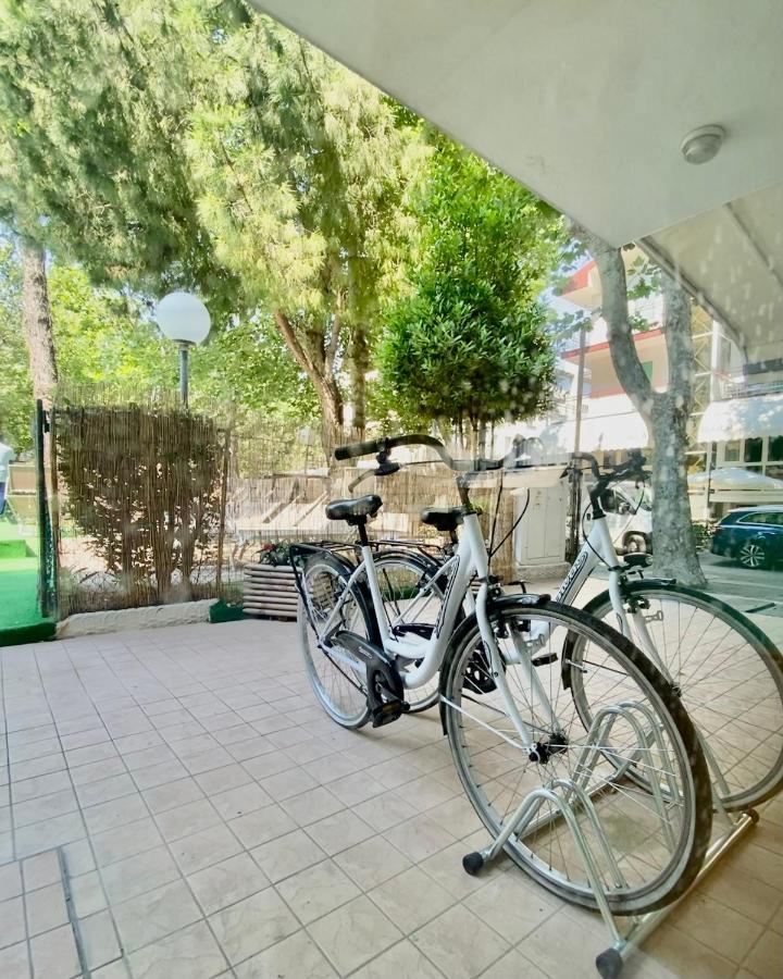Hotel Aiglon Rimini Eksteriør bilde