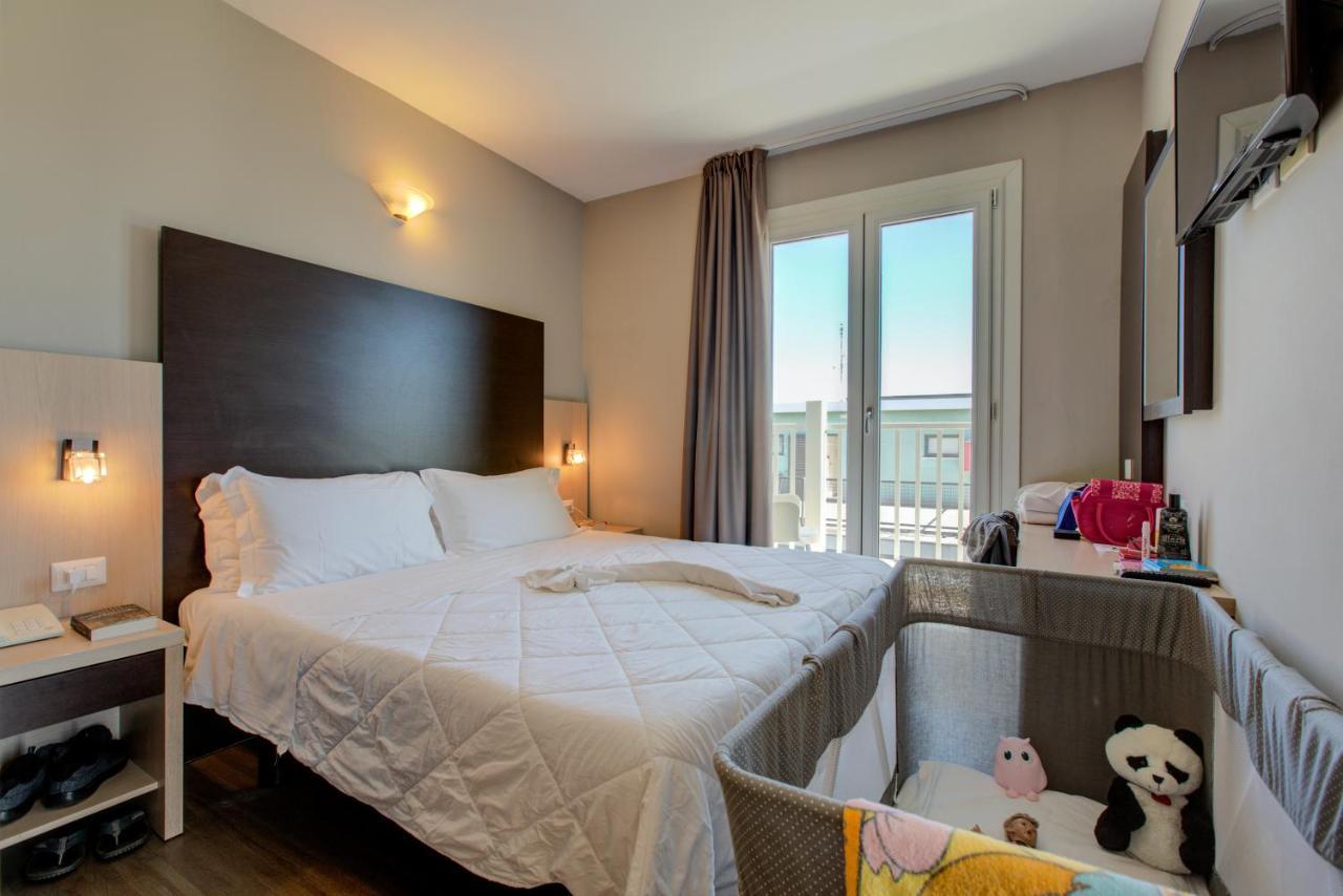 Hotel Aiglon Rimini Eksteriør bilde