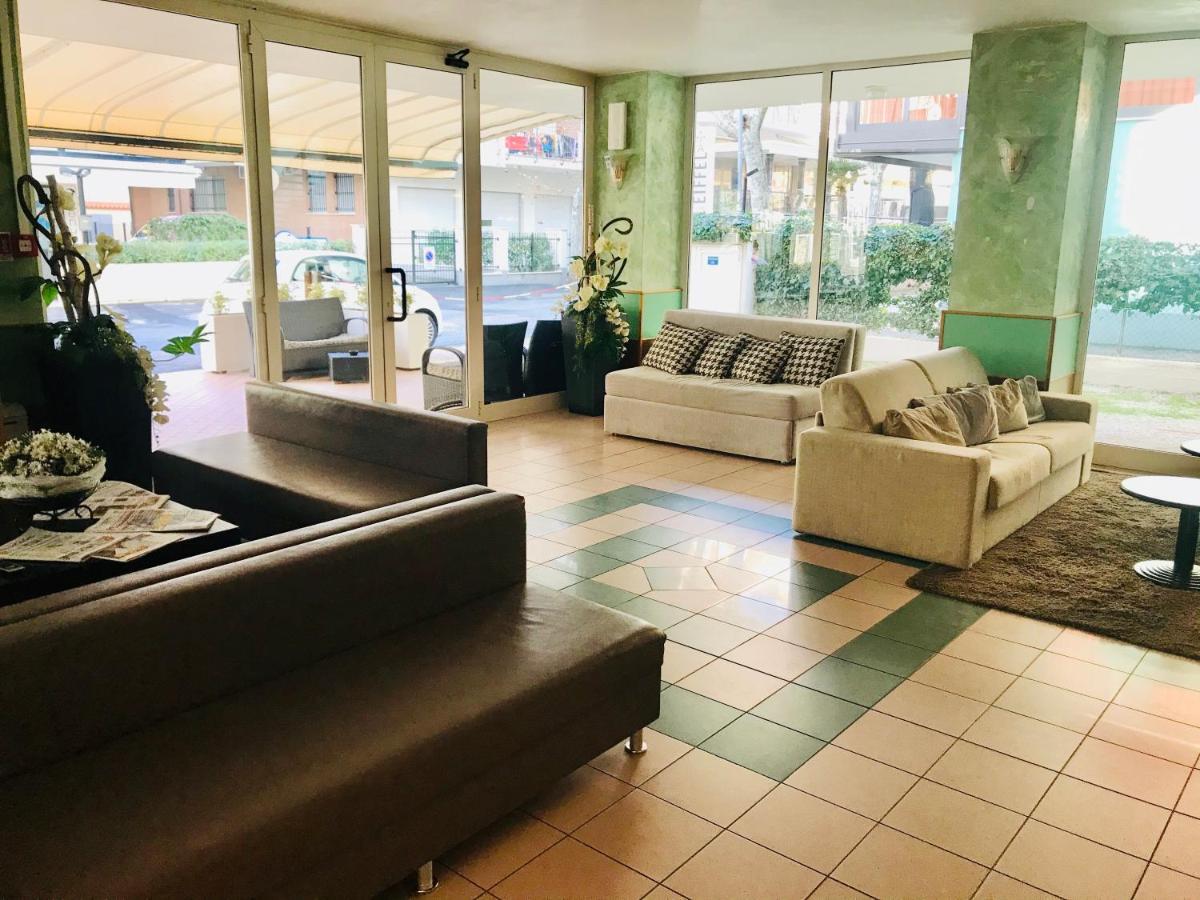 Hotel Aiglon Rimini Eksteriør bilde